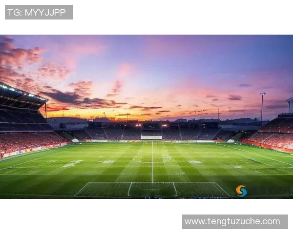 足球明星壁纸合集展现绿茵场上的荣耀与激情完美融合